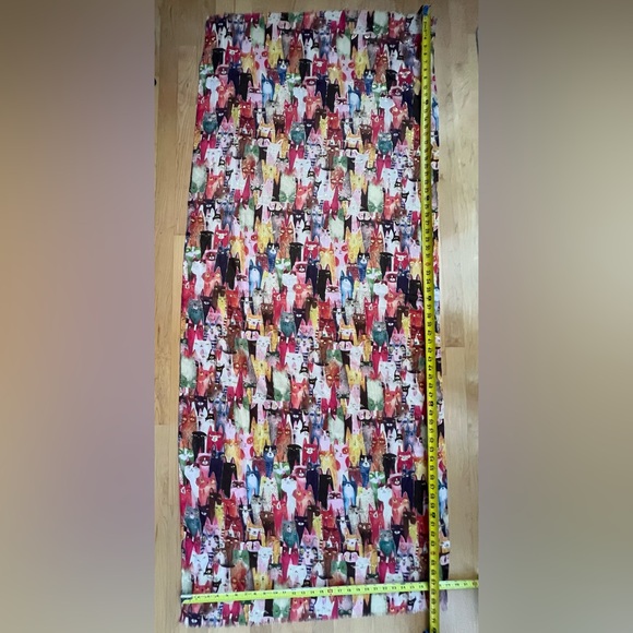 🐈‍⬛🌟Fantastic Cats Ensemble Scarf Oulined in Metallic Gold | 29”W x 70”L - Picture 12 of 17